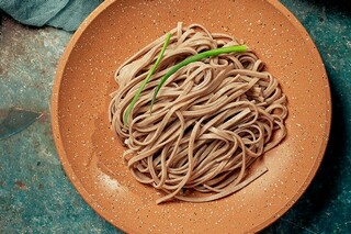 钱塘湖春行的赏析(钱塘湖春行诗文赏析)